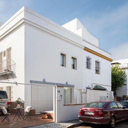Magno Apartments Robles With Jacuzzi And Private Parking Sevilla Bagian luar foto